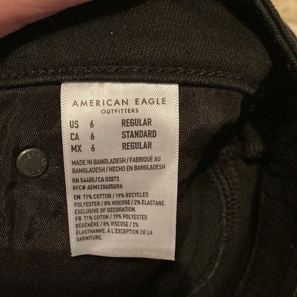 American Eagle black high-rise jeggings/jeans with rips. - Picture 5 of 7